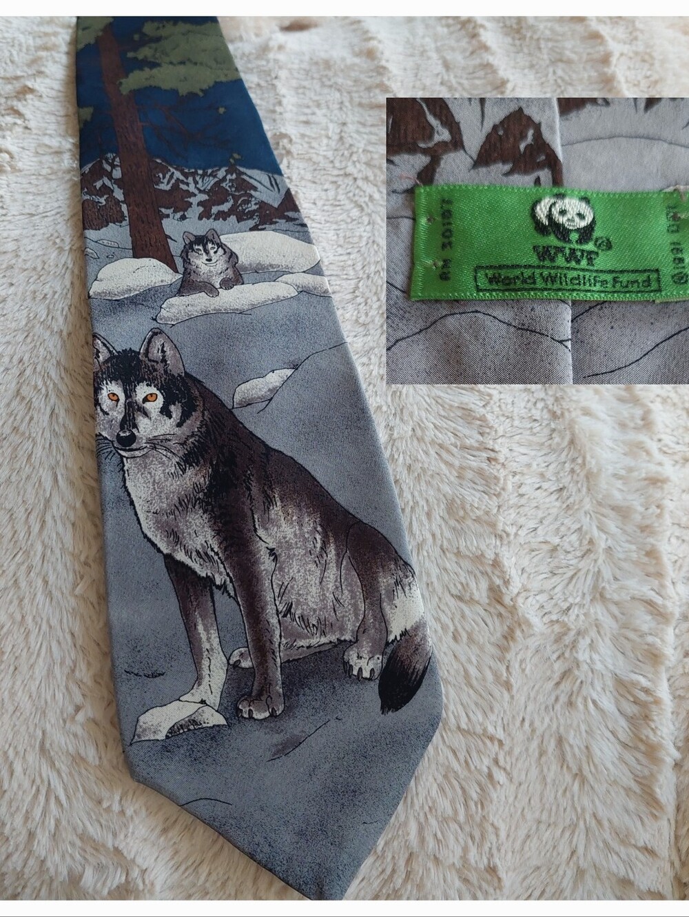 WWF World Wildlife Fund Men's Tie Gray Wolf Print Vintage Wolves